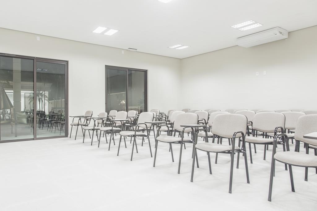 Class Hotel Pouso Alegre Bagian luar foto
