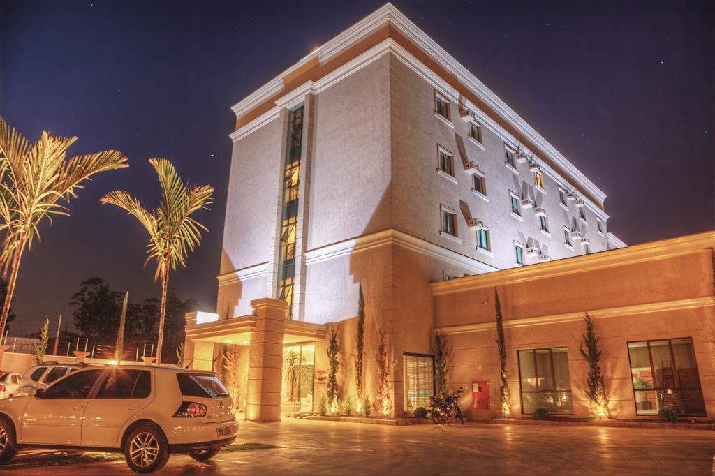 Class Hotel Pouso Alegre Bagian luar foto