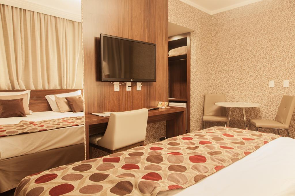 Class Hotel Pouso Alegre Ruang foto