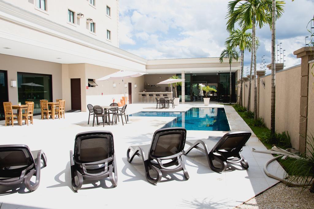Class Hotel Pouso Alegre Bagian luar foto